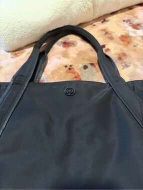 Lululemon Black Everyday Tote with Dual Handles